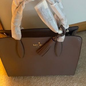 Medium Kate spade satchel w tags